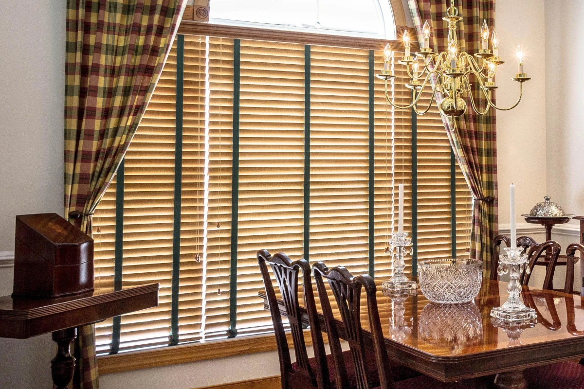 Window-blinds-coverings